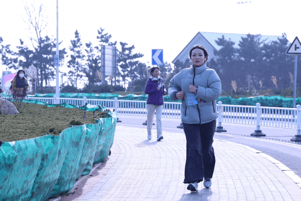 GIF3.GIF