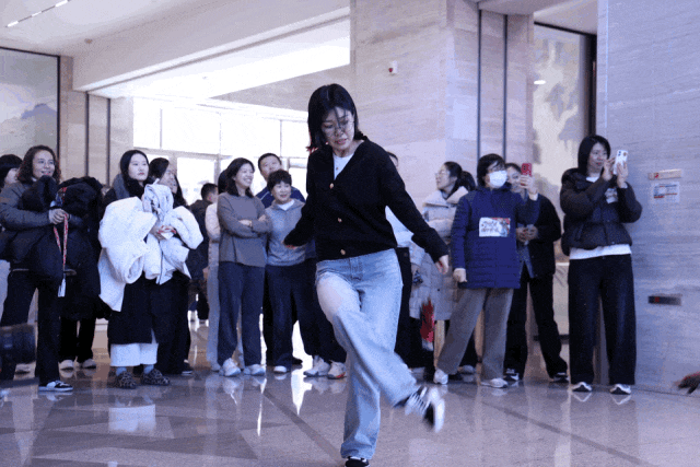 640 (1).gif